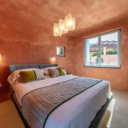 ヴィラ Is Molas *