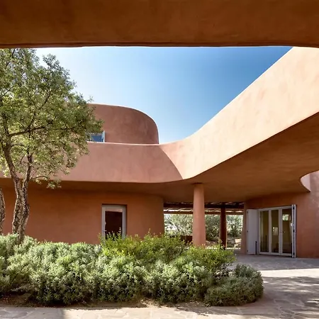 Is Molas ヴィラ *