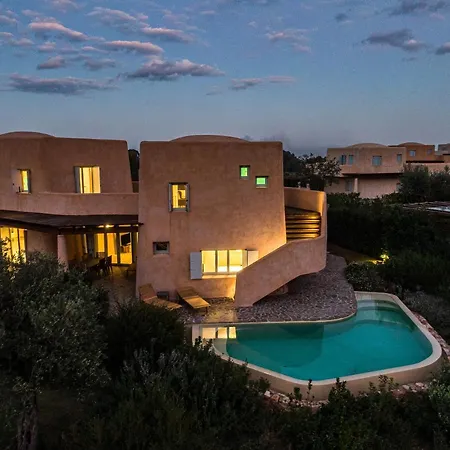 Is Molas Villa Pula