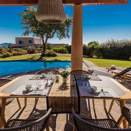 Is Molas Villa Pula
